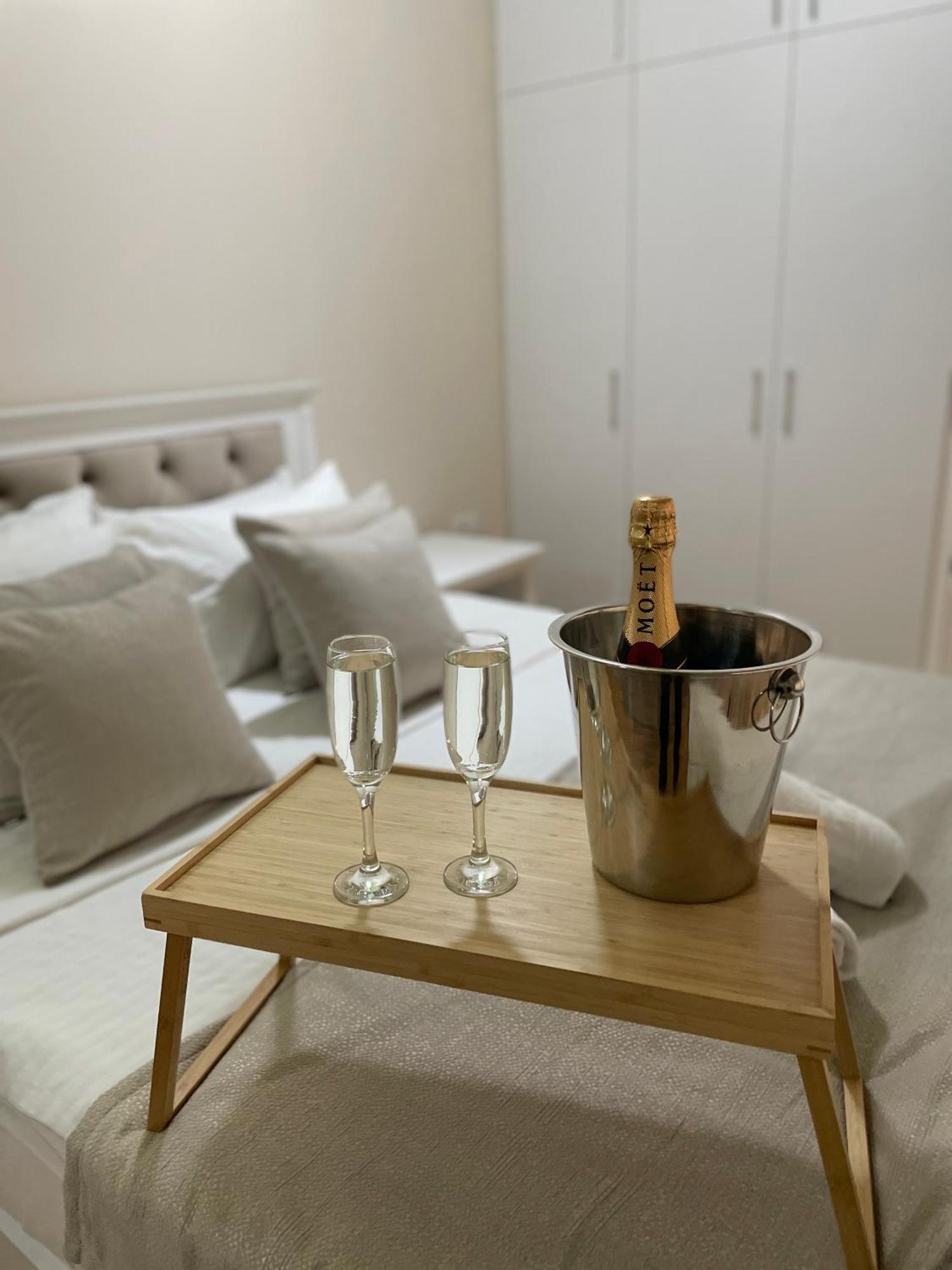 Hotel Bella Nella Лесковац Экстерьер фото