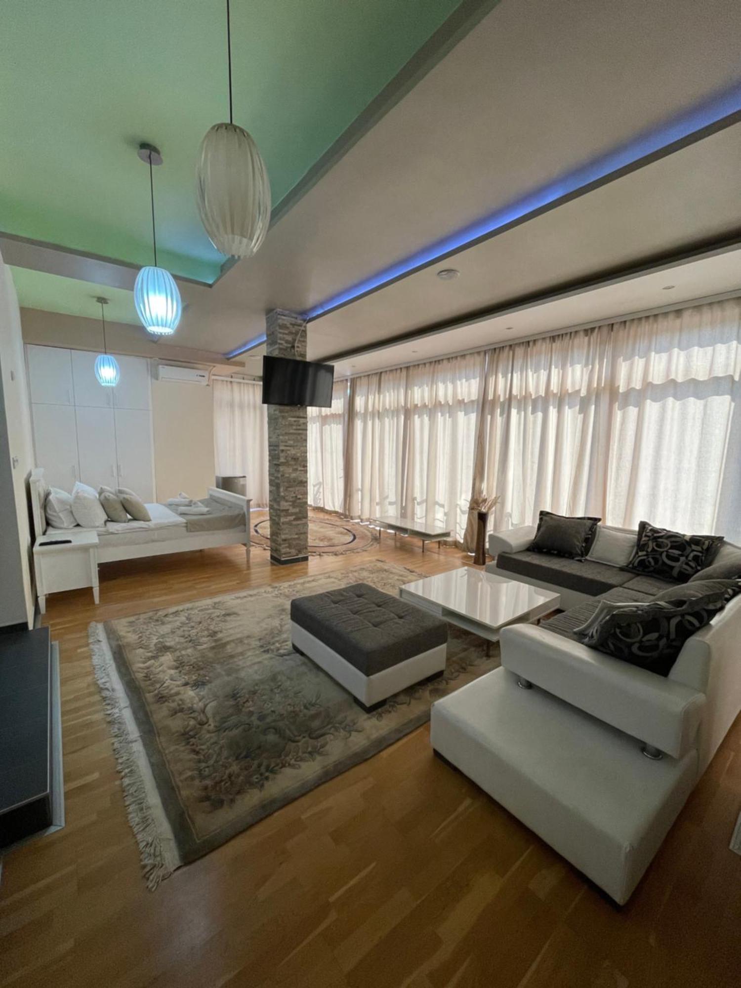 Hotel Bella Nella Лесковац Экстерьер фото